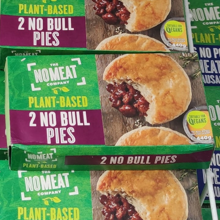 photo of The NOMEAT Company No bull pies shared by @cocinademuertelenta on  11 Jun 2021 - review