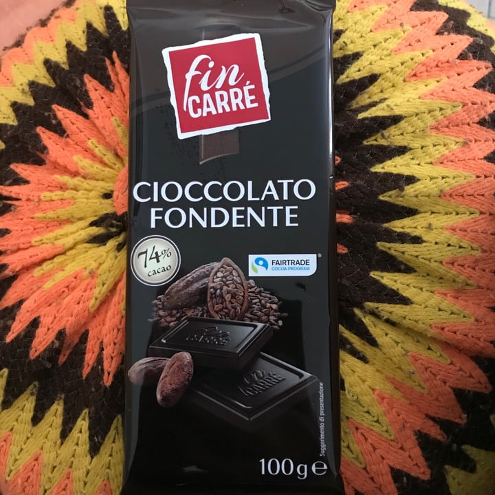photo of Fin Carré Cioccolato fondente 74% cacao shared by @botticellisvenus on  28 Apr 2020 - review