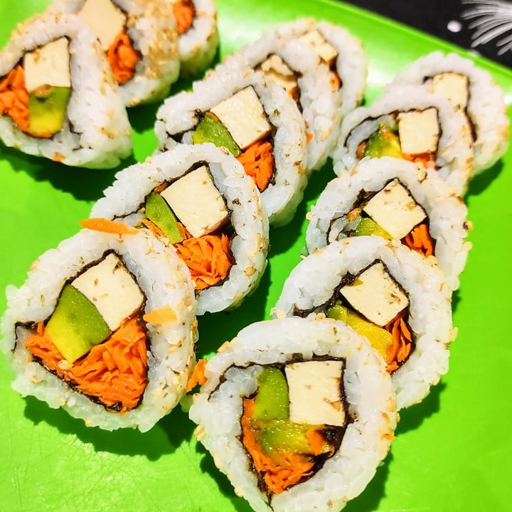 review photo of Sushi Are Sushi De Tofu, Palta Y Zanahoria shared by @camirocastro on 18 Feb 2021 - review