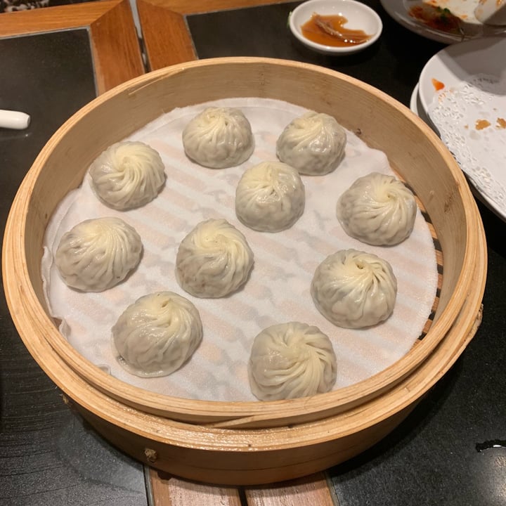 photo of Din Tai Fung Steamed Assorted Mushroom Dumplings Infused with Truffle Oil shared by @jashment on  20 Apr 2019 - review