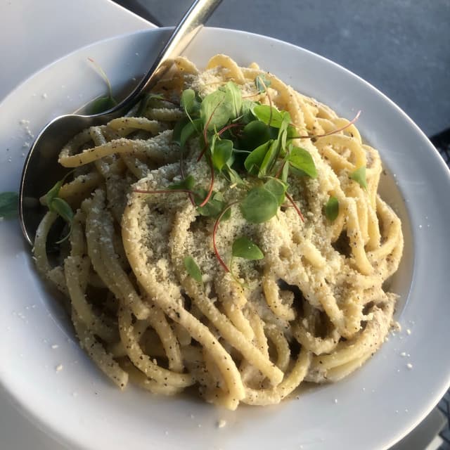 菜肴“Cacio E Pepe”的照片