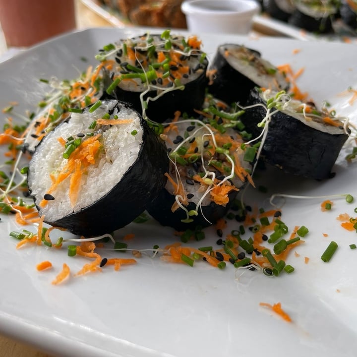 photo of Gori San Vegan Food Maki roll shared by @gisselleearthling on  27 Sep 2021 - review