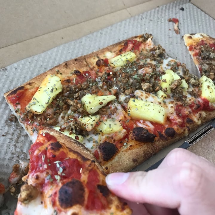 photo of &pizza - Dulles II Build Your Own Pizza shared by @malcolmcg on  03 Aug 2022 - review
