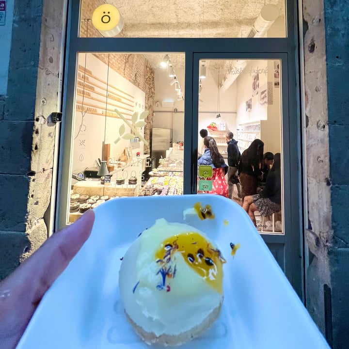 review photo of Chök The Chocolate Kitchen Mini Donut De Maracuyá shared by @rikesh on 31 Aug 2022 - review