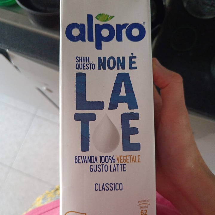 review photo of Alpro Shhh...Questo Non è Latte (CLASSICO) shared by @raviolino on 11 Jul 2022 - review