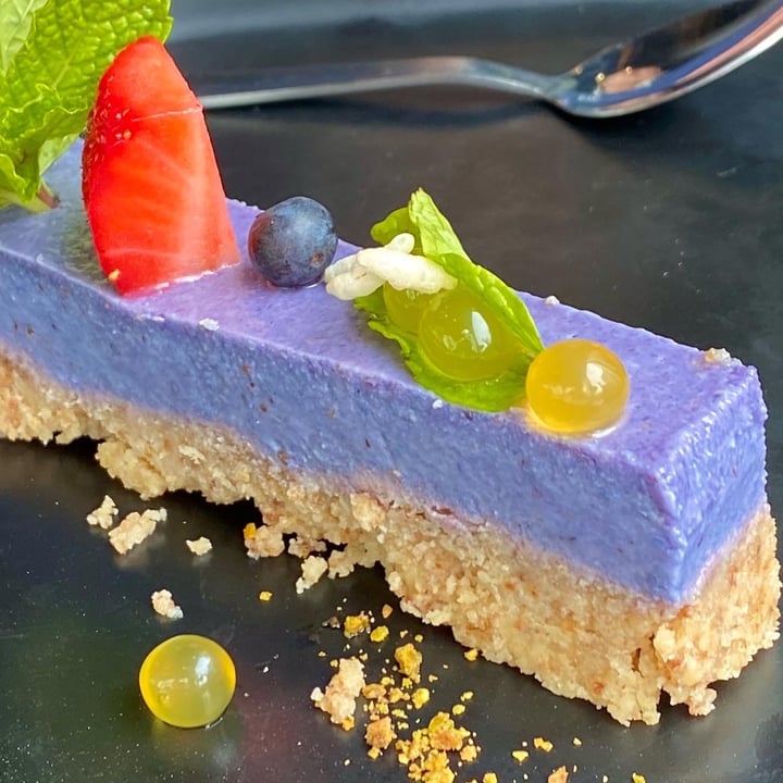 photo of Joie Coconut and blueberry false cake shared by @yuan on  15 Jan 2021 - review