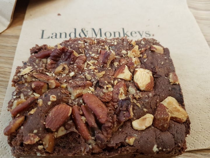 photo of Land&Monkeys Brownie shared by @vivelesdindons on  09 Mar 2020 - review