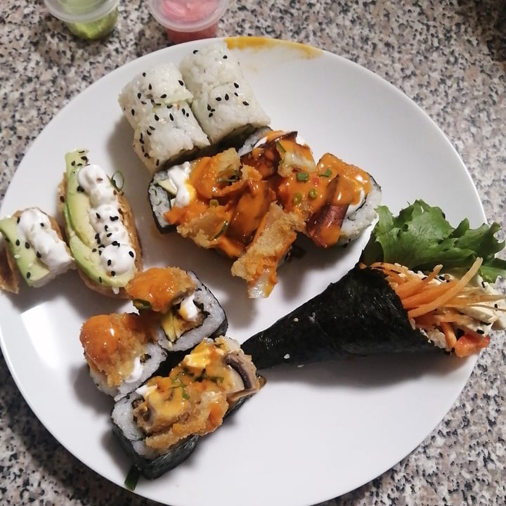 photo of Aiko Sushi (old Active Sushi On Bree) Vegan Platter 1 shared by @plantbasedsunday on  11 Jul 2021 - review