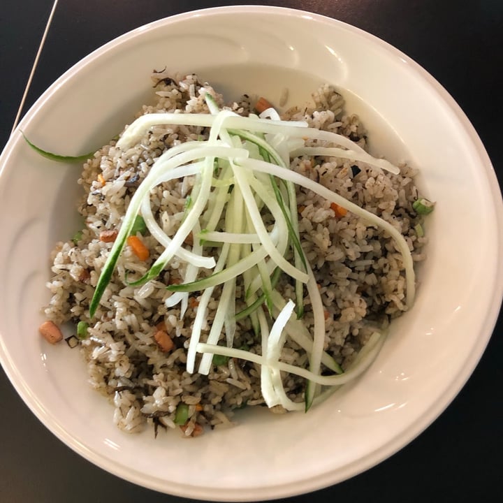 photo of Mother Earth Vegetarian Olive Fried Rice shared by @emelty on  07 Aug 2020 - review