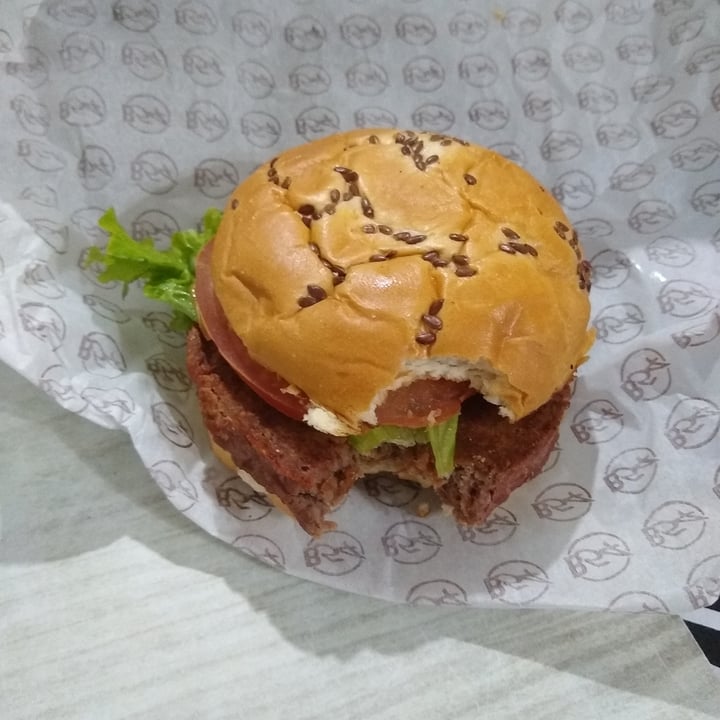 photo of Burger 54 Not chesse burger shared by @arii99 on  20 Feb 2021 - review