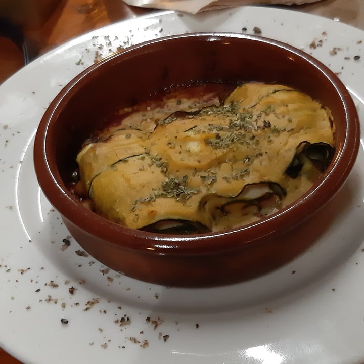 photo of Restaurante Vegetariano Fang i Aram Zucchini Cannelloni shared by @francescaglad7 on  02 Oct 2021 - review