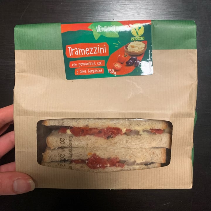 review photo of Vemondo Tramezzini con Pomodorini, Ceci e Olive Taggiasche shared by @maelstrom on 05 Jan 2022 - review