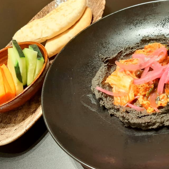 「Humus」の料理の写真