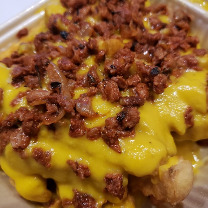review photo of Ixteriolo's Papas con queso Y Chorizo shared by @erybarrera on 01 Aug 2020 - review