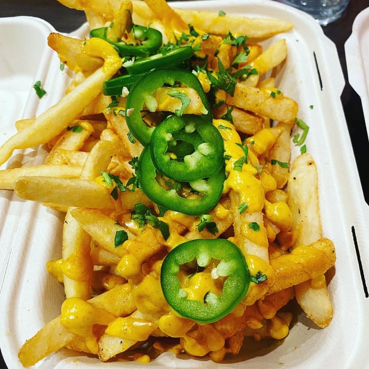 photo of The Gray Zebra Curry fries shared by @mamtavalderrama on  08 Apr 2022 - review