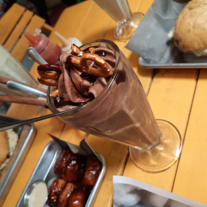photo of Fat Vegan Malteada Nutty Vegan shared by @uvazombie on  27 Sep 2021 - review