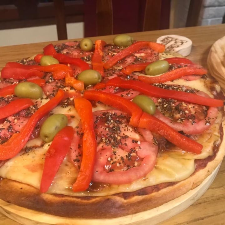 photo of Pizza Vegana Pizza Vegana shared by @ivosoria on  06 May 2021 - review
