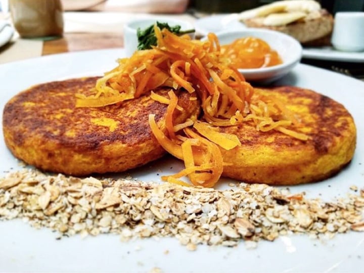 photo of SUNA - Restaurante y Mercado Pancakes de ahuyama shared by @womanvegan on  22 Aug 2019 - review