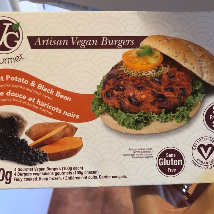 review photo of VG Gourmet Sweet Potato & Black Bean Artisan Vegan Burgers shared by @madamecha on 13 Nov 2021 - review