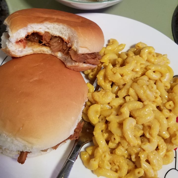 photo of The Jackfruit Company BBQ Jackfruit a sweet & smoky Blind of Tomato & Mesquite shared by @goingtobed on  07 May 2020 - review
