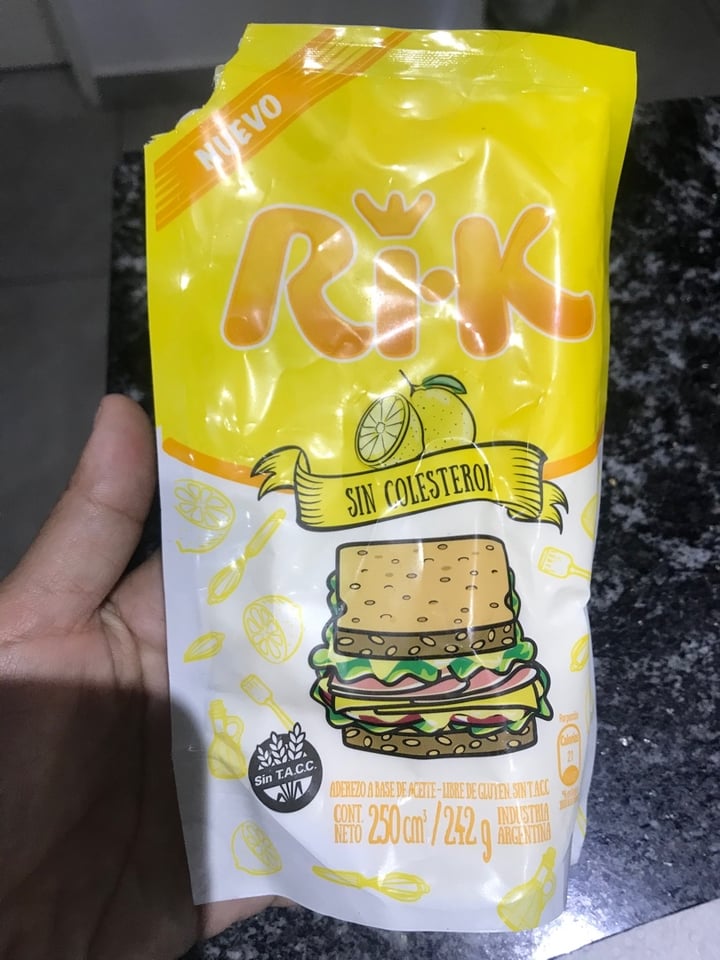 photo of Ri-k Mayonesa Vegana Sin Colesterol shared by @noemariel on  25 Dec 2019 - review