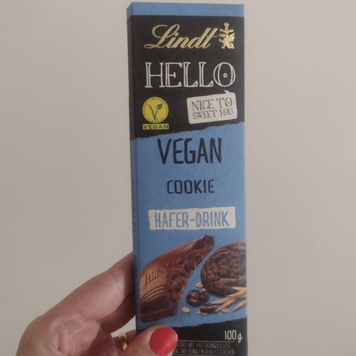 photo of Lindt Chocolate vegano cookie shared by @evelynspada on  28 Jul 2022 - review