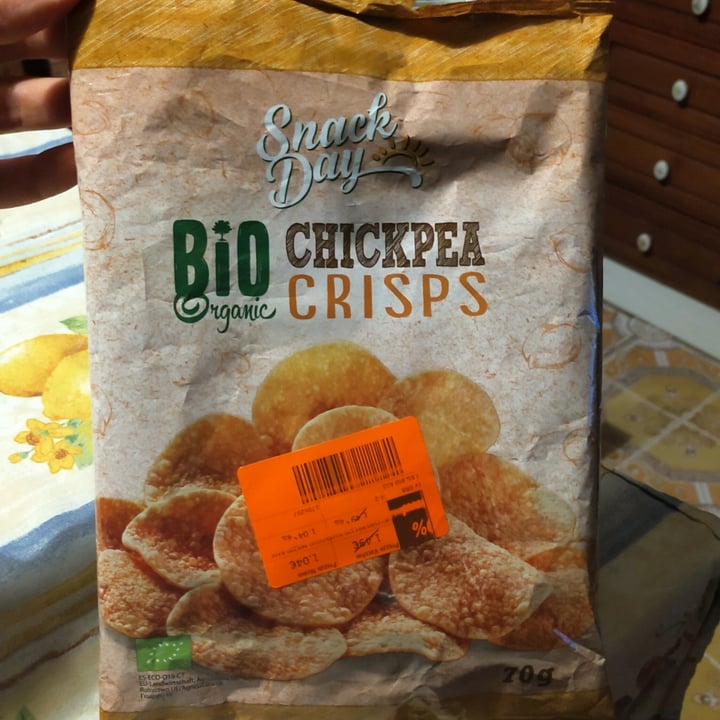 photo of Snack Day Bio chickpea crisps shared by @larabeans on  21 Feb 2022 - review