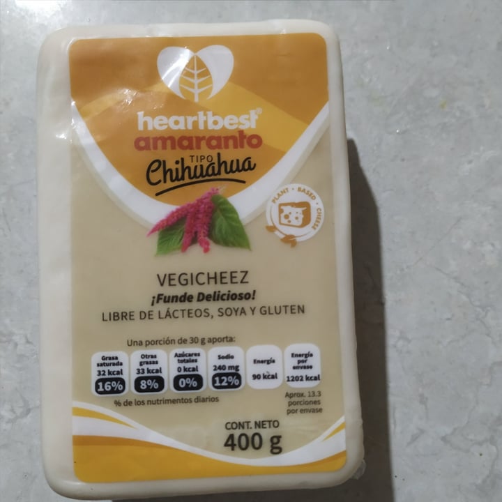 photo of Heartbest Vegicheez Amaranto tipo Manchego Bloque shared by @sofbeat on  05 Jul 2020 - review