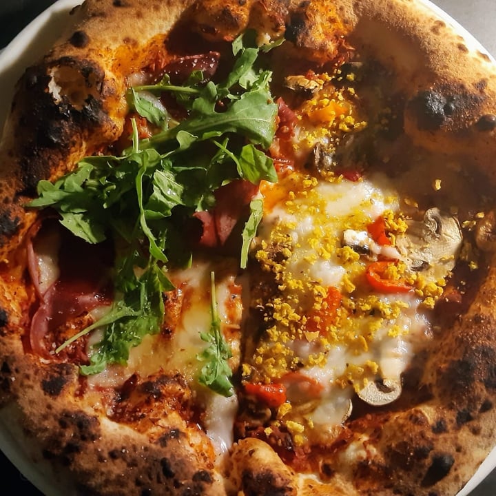 photo of Lievita 72 neapolitan pizza Pizza Crudaiola Vegan shared by @sadasi on  26 Sep 2022 - review