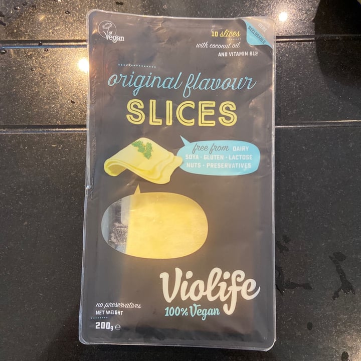 photo of Violife Original Flavor Cheese Slices shared by @lewthevegan on  06 May 2020 - review