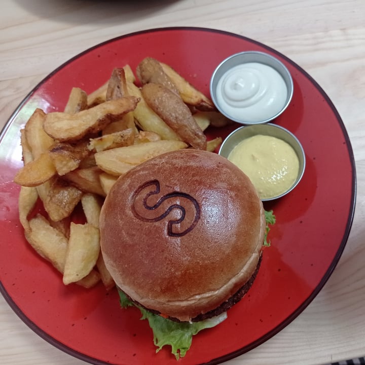review photo of Seitan Urban Bistro Hamburguesa de soya shared by @antu on 10 Jan 2022 - review