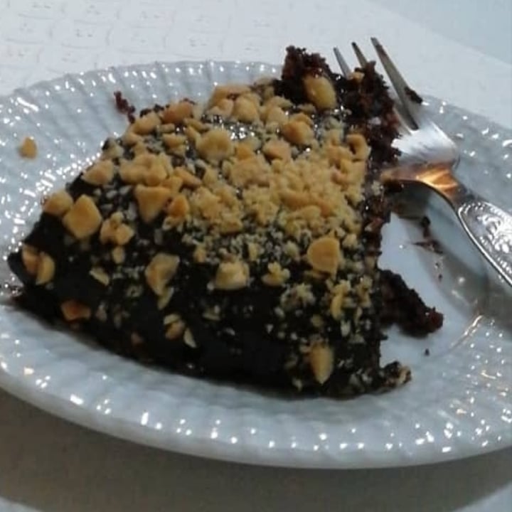 photo of Veganeats Caffe Chocolate Cake shared by @luisabys on  28 Jun 2020 - review