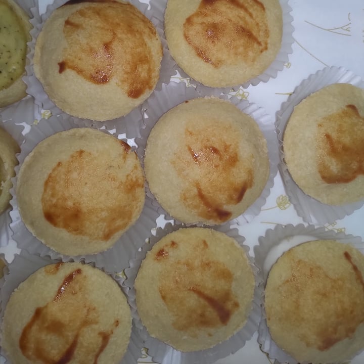 photo of Vegalizzz (Delivery only) Empada de Palmito shared by @bellavegana on  11 Jul 2022 - review