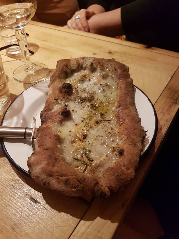 photo of Purezza - Vegan Pizza Camden Garlic Bread shared by @pointsofellie on  06 Sep 2019 - review