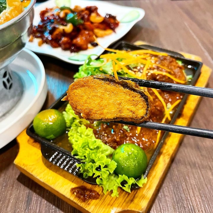 photo of New Fut Kai Vegetarian Restaurant Fragrant Sambal Grilled Fish shared by @veggiexplorer on  07 Aug 2021 - review