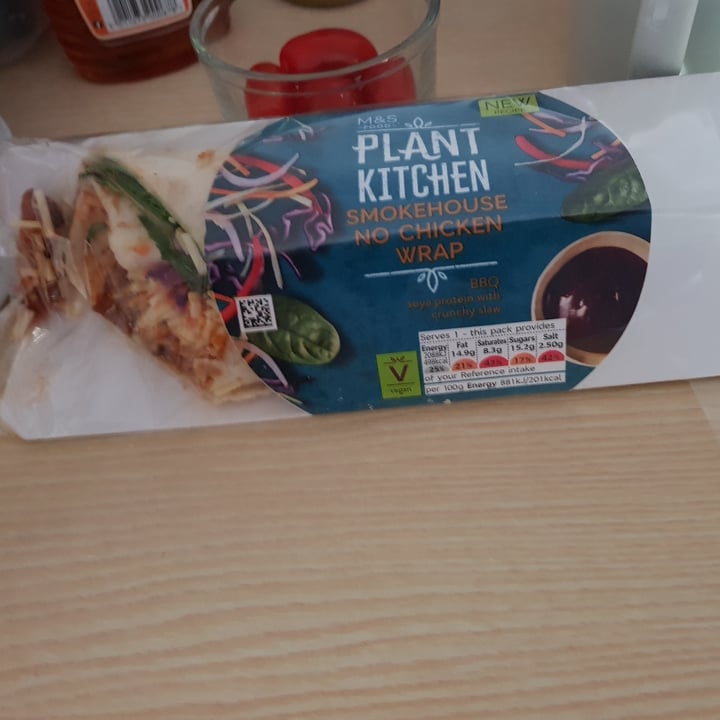 photo of Plant Kitchen (M&S) No Chicken Smokehouse Wrap shared by @vegancybele on  11 Oct 2020 - review