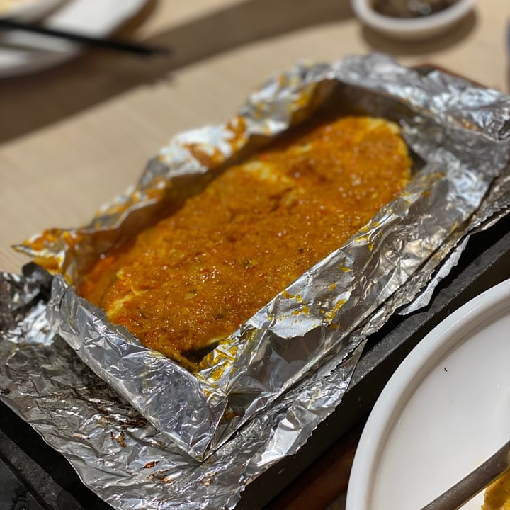 photo of Lotus Vegetarian Restaurant Spicy Chili Cod Fish In Sizzling Hot Plate shared by @angiecwakefield on  28 Dec 2021 - review