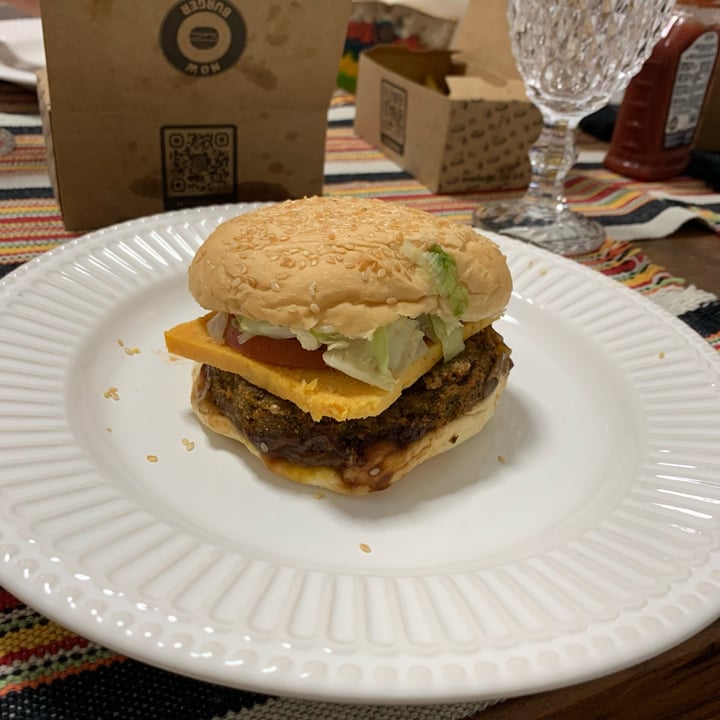 photo of NOW BURGER Smash cheese burger original de plantas shared by @marciapinheiro on  28 Dec 2021 - review