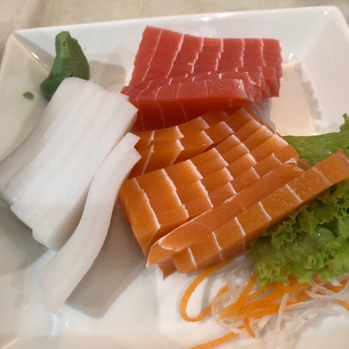 photo of Lucky Cat Mini Konjac Sashimi Platter shared by @plantingggg on  05 May 2021 - review