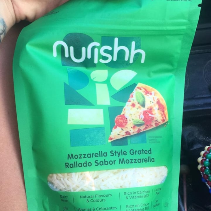 photo of Nurishh Queso rallado estilo mozzarella shared by @cumpledesusana23 on  29 Jun 2021 - review