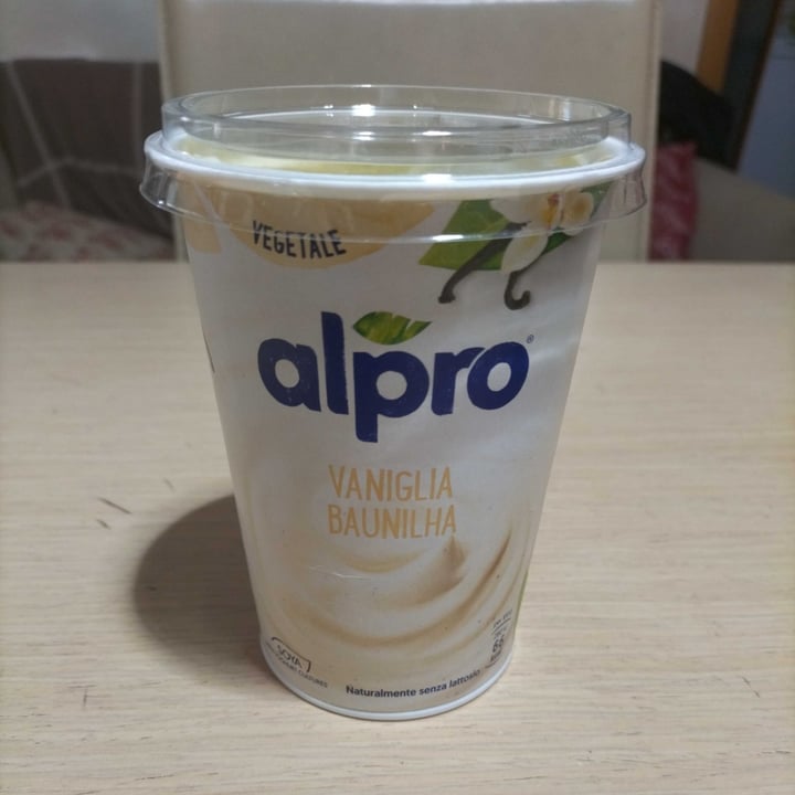 review photo of Alpro Vaniglia Baunilha Yogurt shared by @giulia944 on 17 Jun 2022 - review