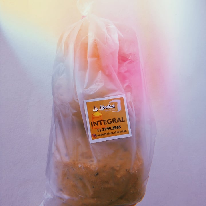 review photo of Pan de molde La Libertad Pan de molde Integral shared by @julivegetal on 12 Nov 2020 - review