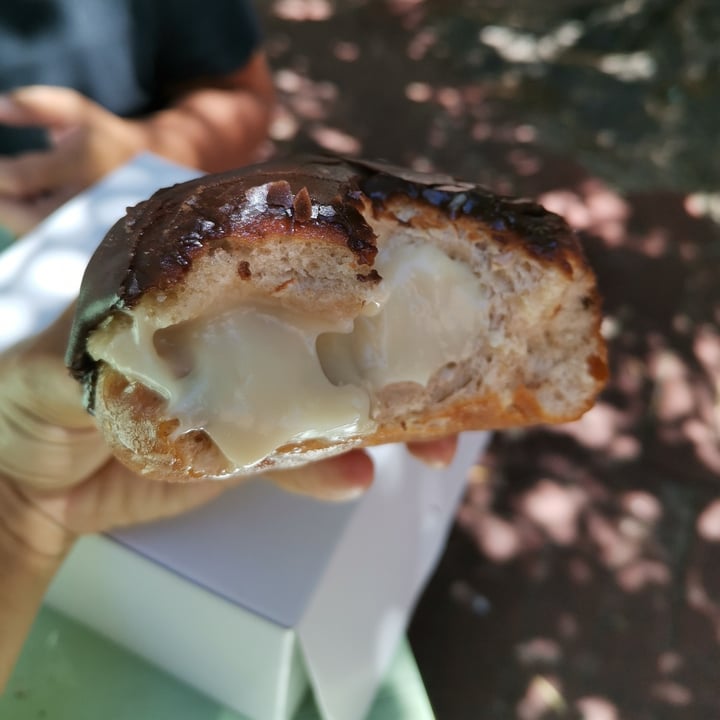 photo of Grumpy & Runt | Little Deli & Donuts Boston Creme Filled shared by @lunascorner on  20 Jan 2021 - review