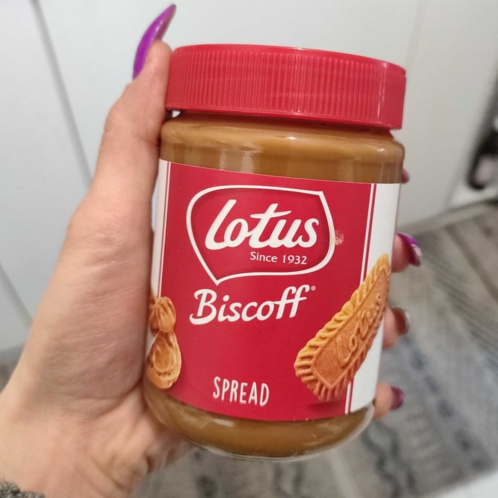 review photo of Lotus Biscoff Biscoff cookie butter shared by @lunavegana14 on 10 Mar 2022 - review