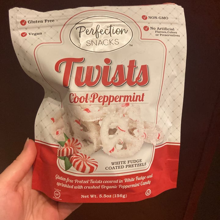 photo of Perfection snacks Cool Peppermint Twists shared by @uninterestingvegan on  13 Dec 2021 - review