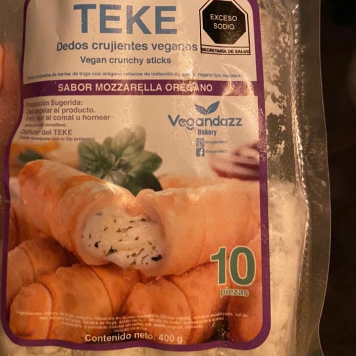photo of Vegandazz Teke Sabor Mozzarella Orégano shared by @rooockd on  15 Feb 2021 - review