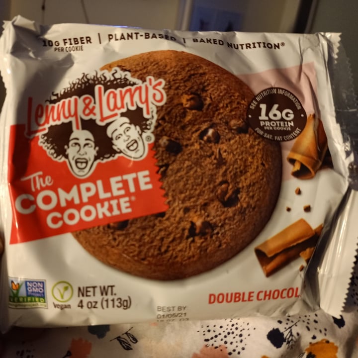 review photo of Lenny & Larry’s The Complete Cookie Double Chocolate 113g shared by @plantbasedlans on 16 Jul 2020 - review