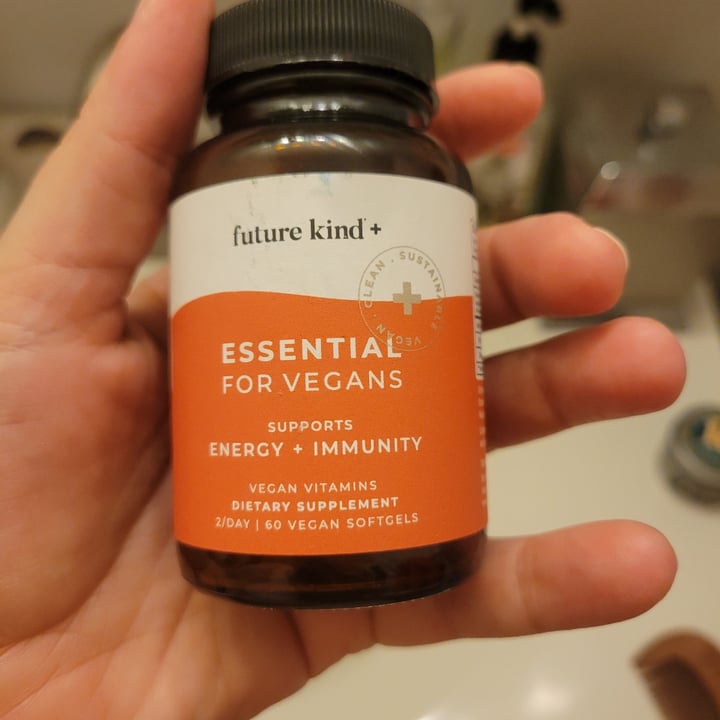 photo of Future Kind Vegan Multivitamin (B12 + Omega 3 + D3) shared by @bridgetlong623 on  30 Aug 2021 - review