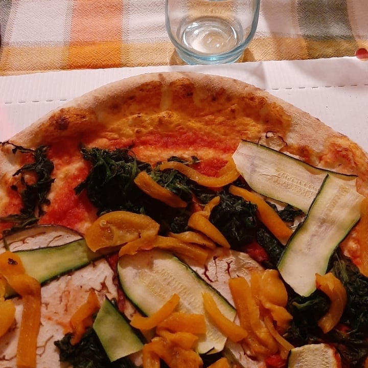 photo of Pizzeria Del Viale Pizza alle verdure shared by @darylsbae on  26 Mar 2022 - review