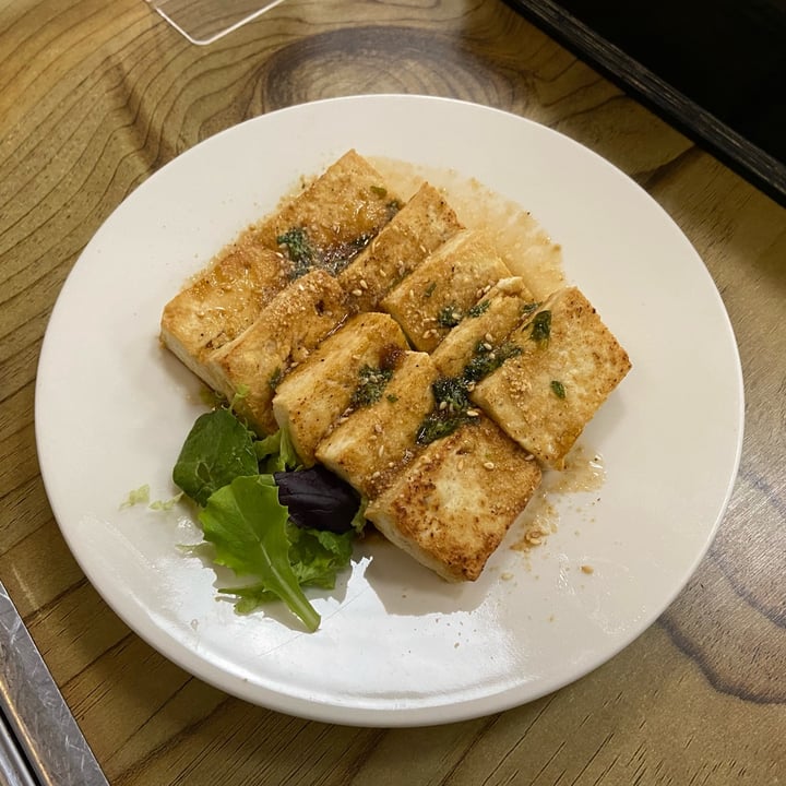 photo of The Boneless Kitchen Pan Fried Tofu shared by @dafnelately on  09 Apr 2022 - review
